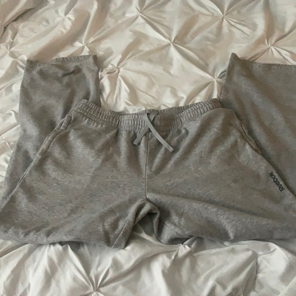 Barely worn Reebok sweatpants